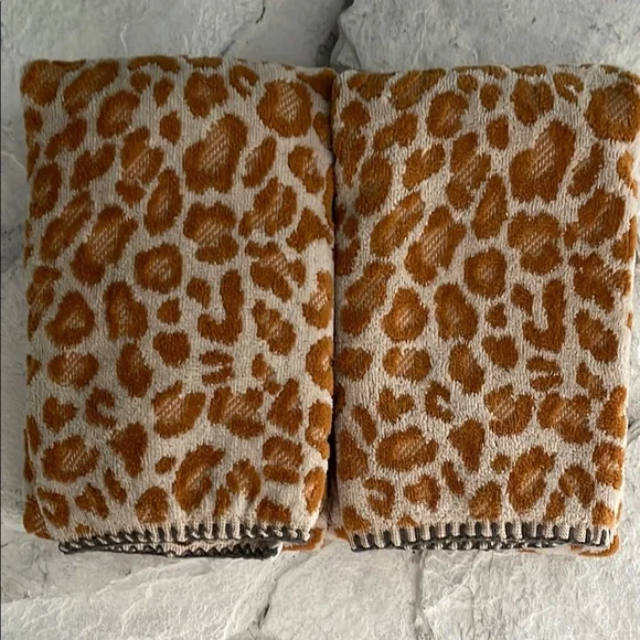 Anthropologie Leopard Print Hand Towels - Picture 6 of 6